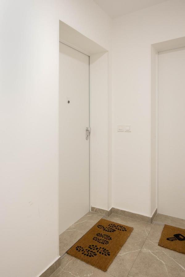 זאגרב Stylish 2Bdr Apartment- Free Garage מראה חיצוני תמונה