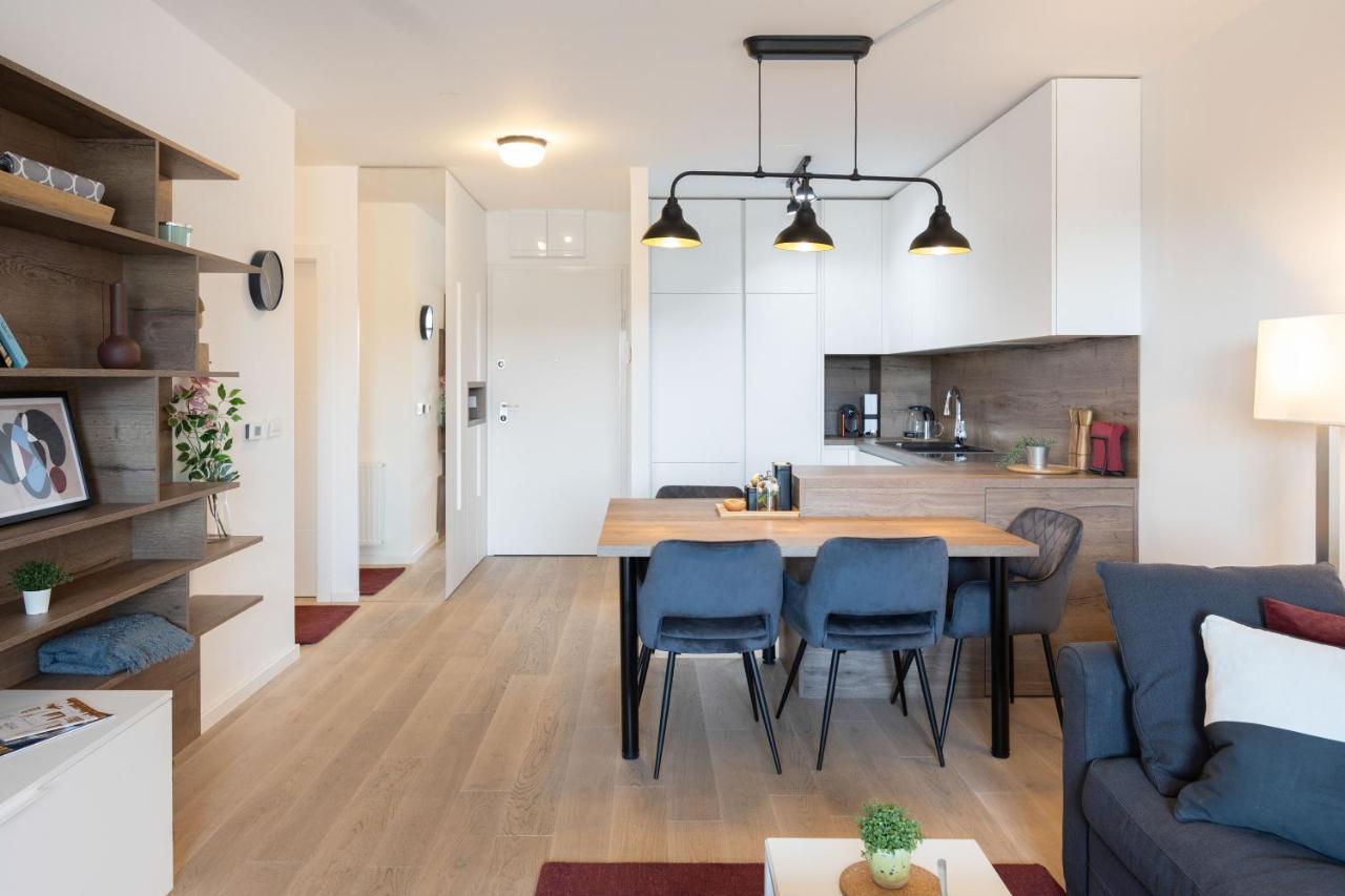 זאגרב Stylish 2Bdr Apartment- Free Garage מראה חיצוני תמונה