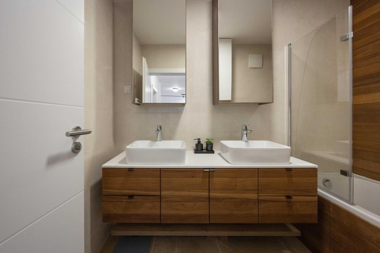 זאגרב Stylish 2Bdr Apartment- Free Garage מראה חיצוני תמונה