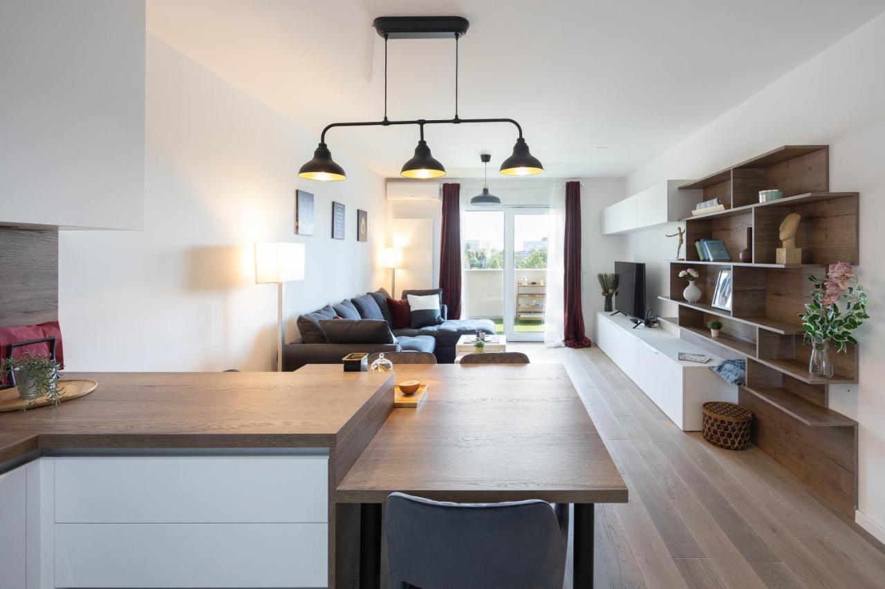 זאגרב Stylish 2Bdr Apartment- Free Garage מראה חיצוני תמונה